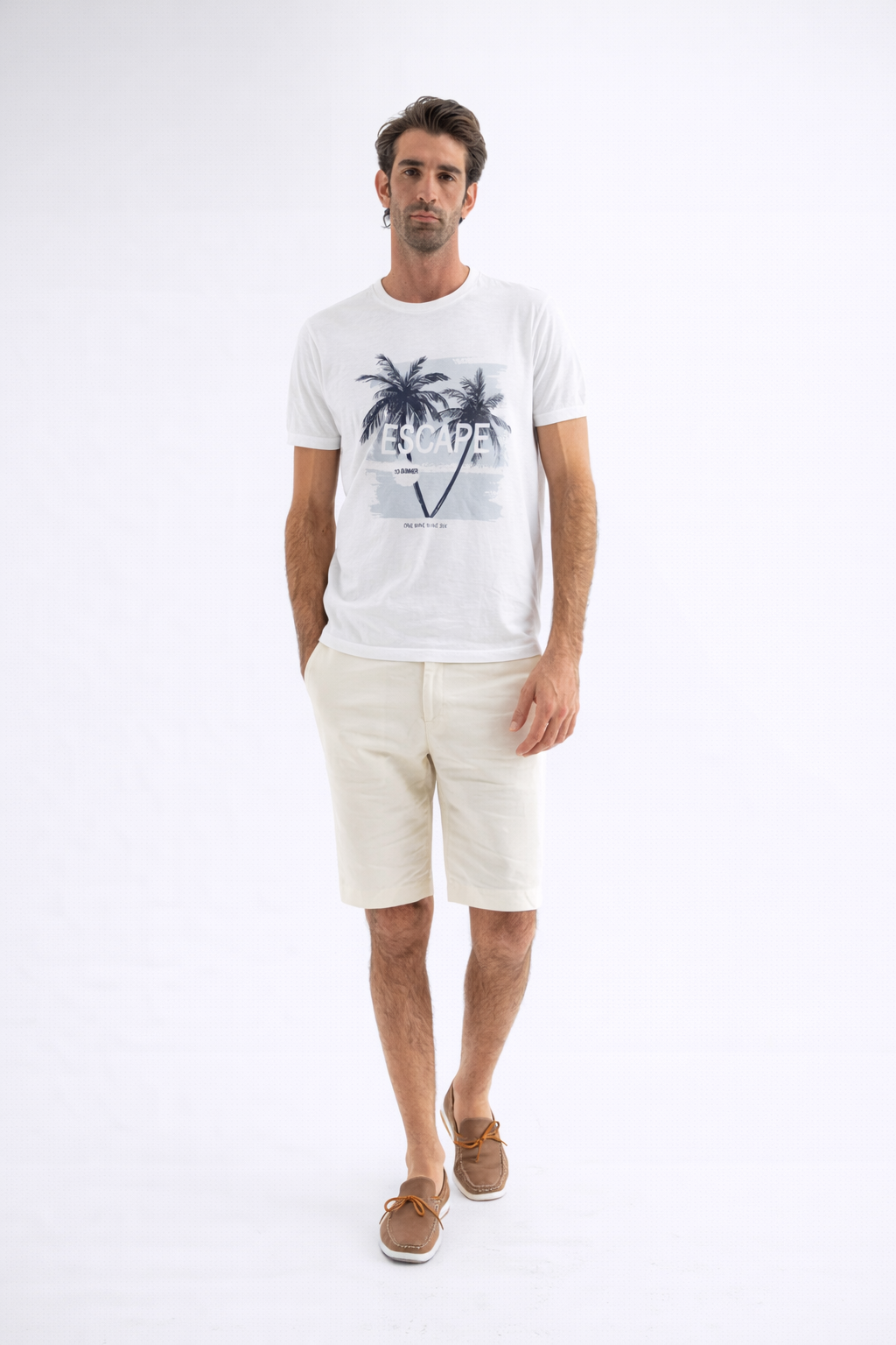 تيشيرت قطن بطبعة نخيل عصرية