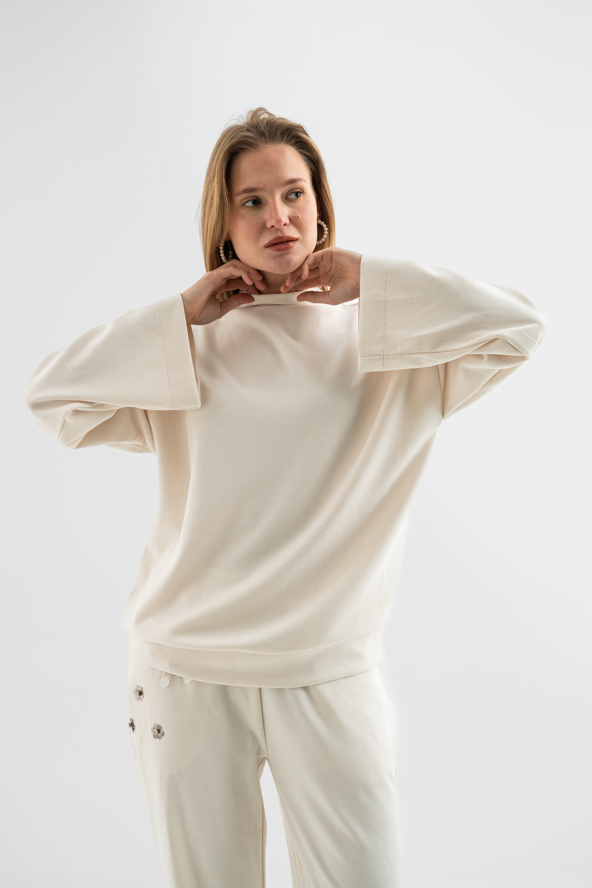 Cream Ease Relaxed Top