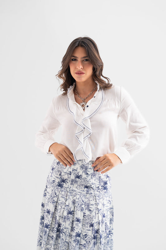 بلوزة بيرل كاسكيد بتفاصيل منسدلة أنيقة