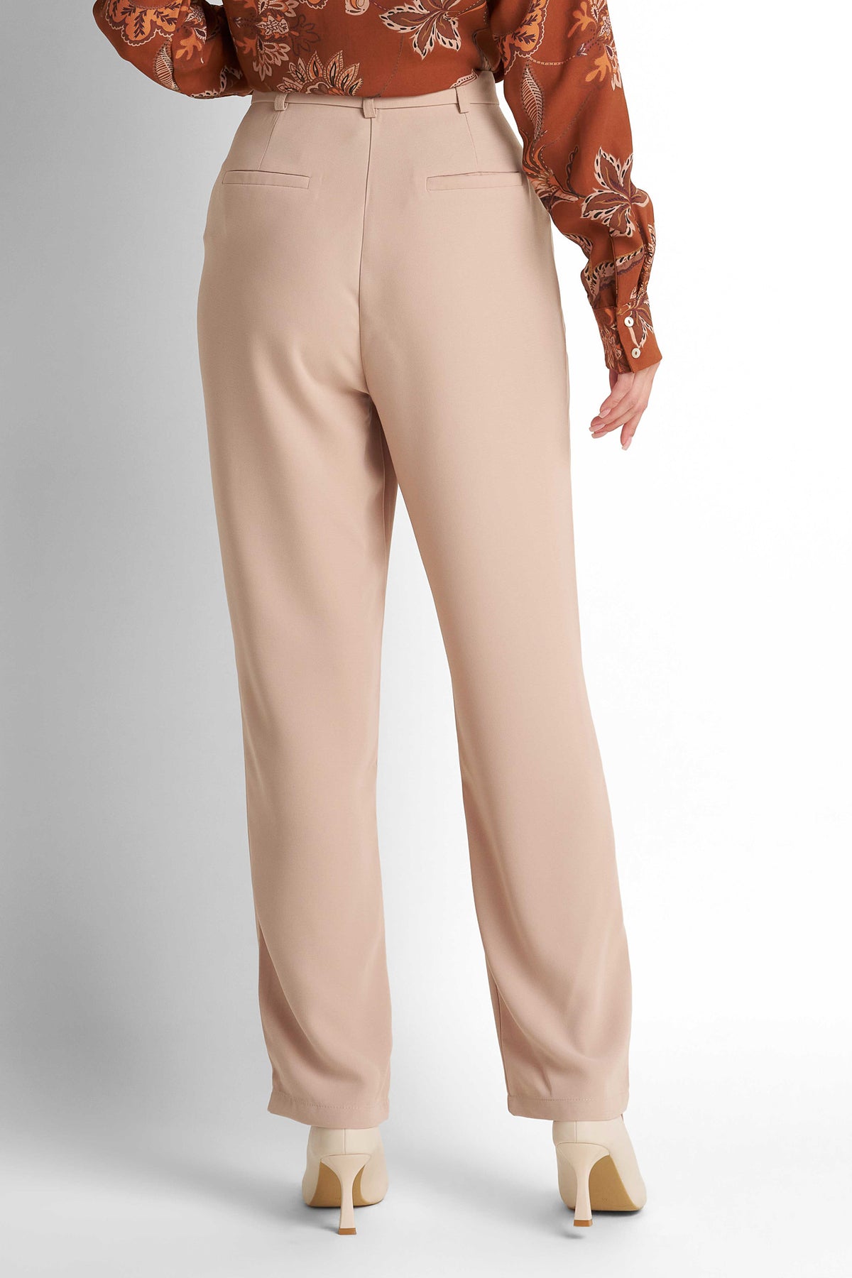 Tailored High-Waist Pants - Mocha