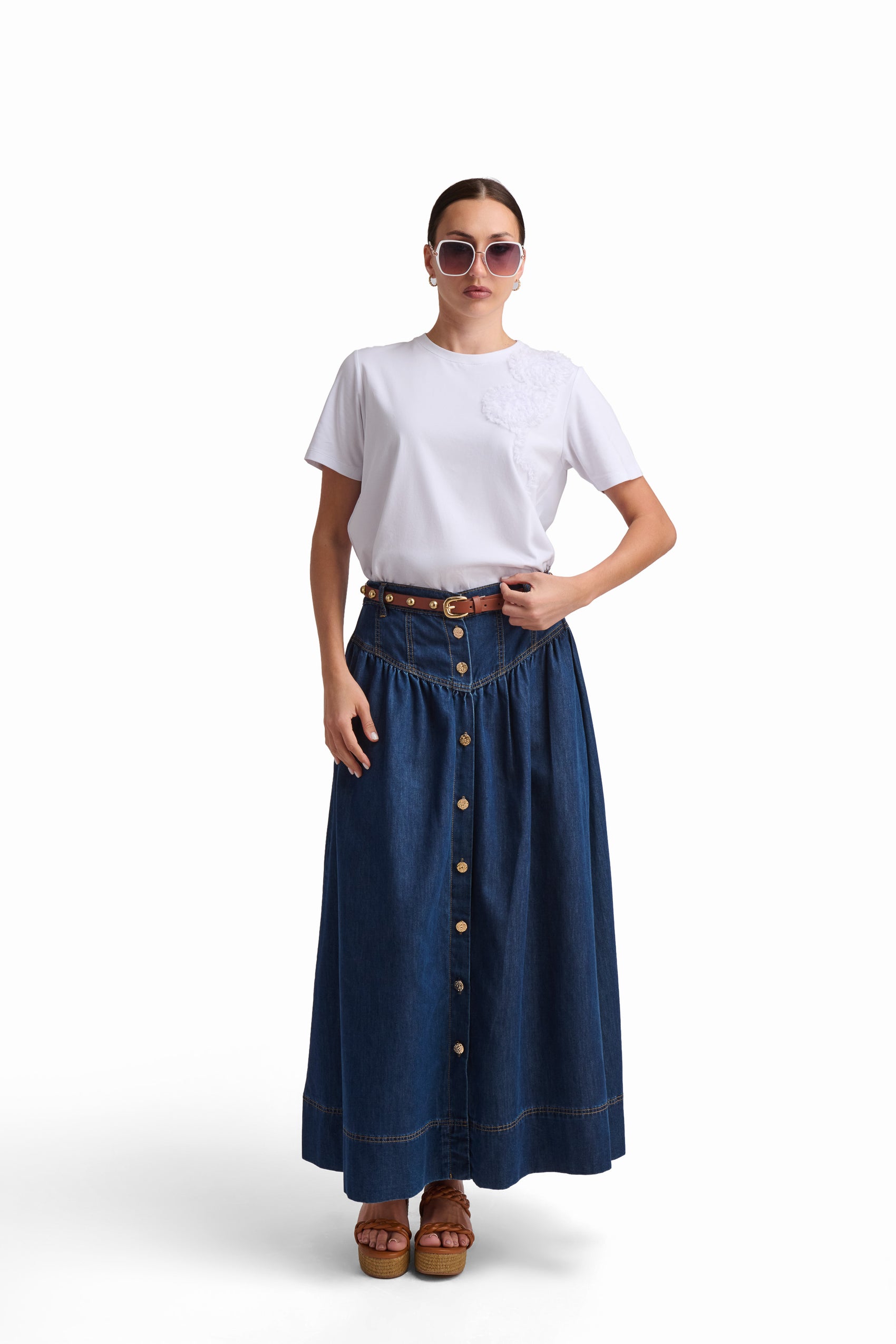 Chic Floral Appliqué Viscose T-Shirt