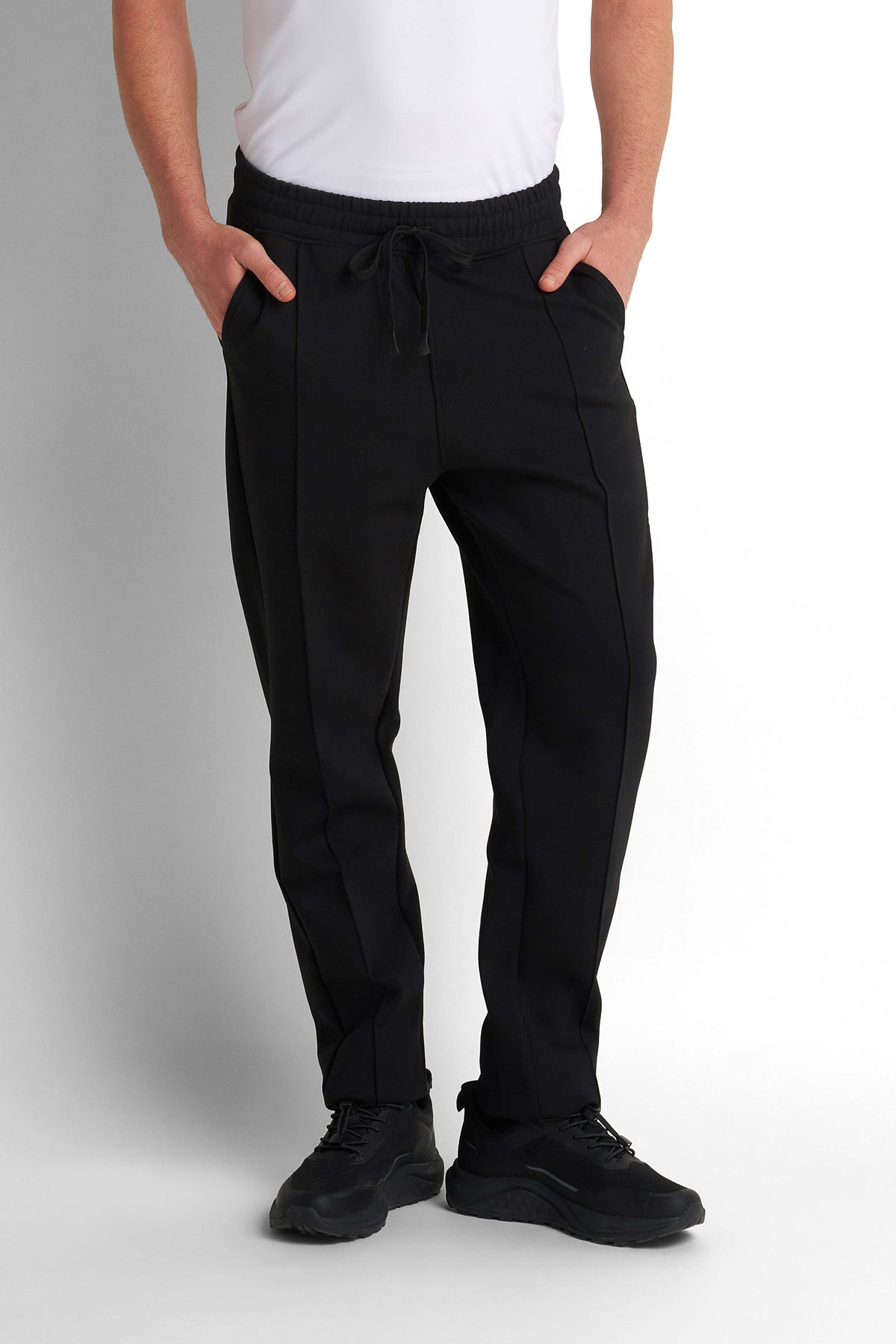 Relaxed Jogger Sweatpants - Black