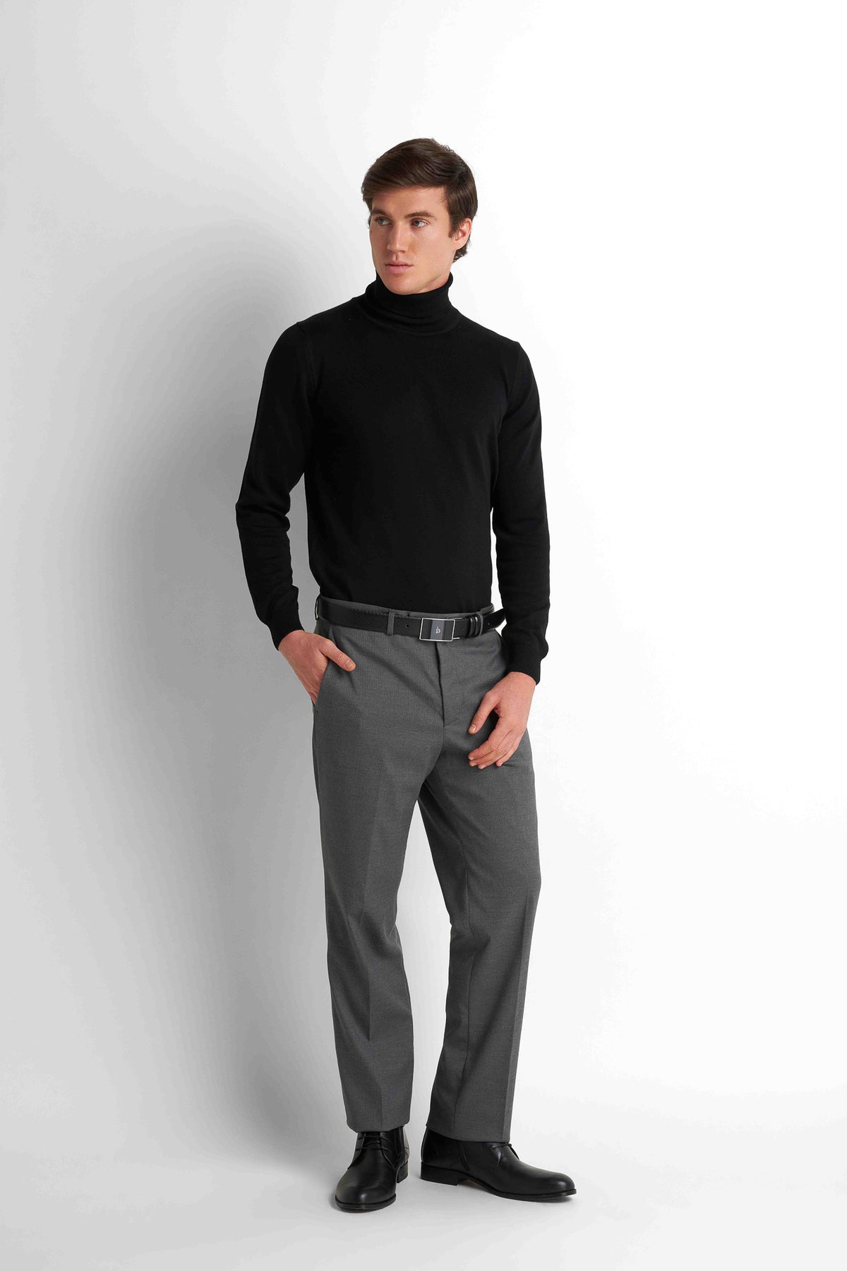 Turtleneck Knit Pullover - Black