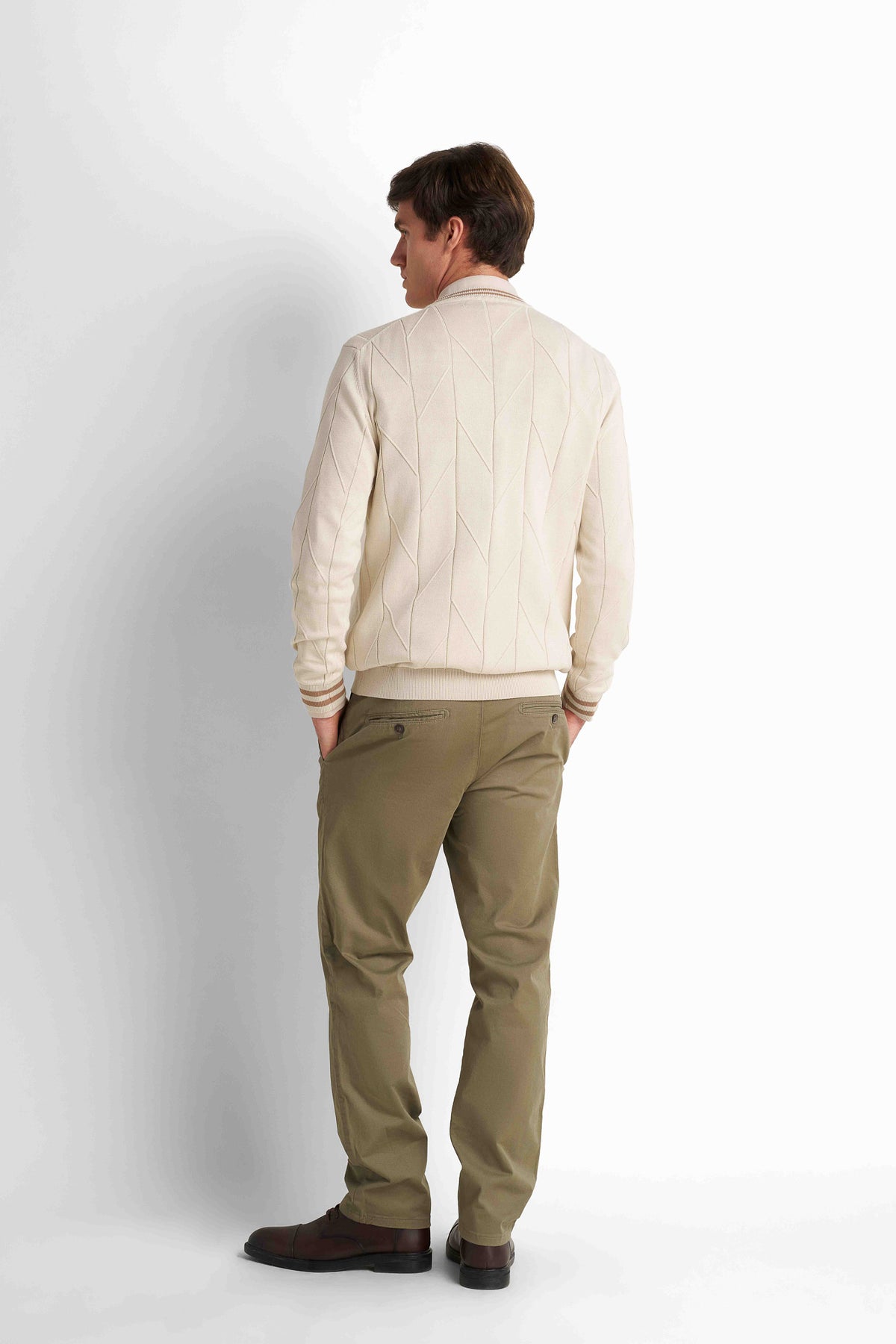 Crew Neck Knit Pullover - Light Beige