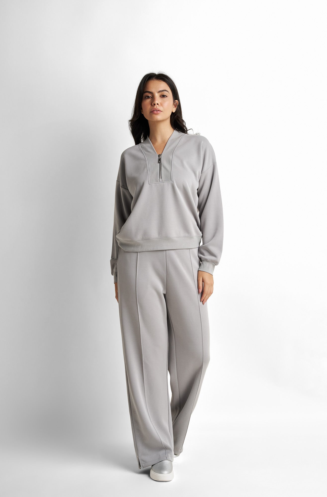 Sweat Shirt