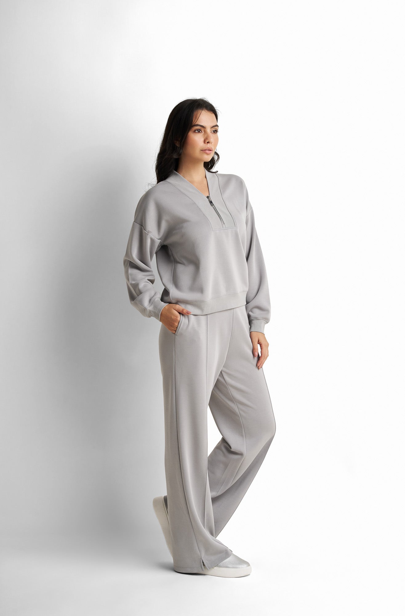 Sweat Shirt
