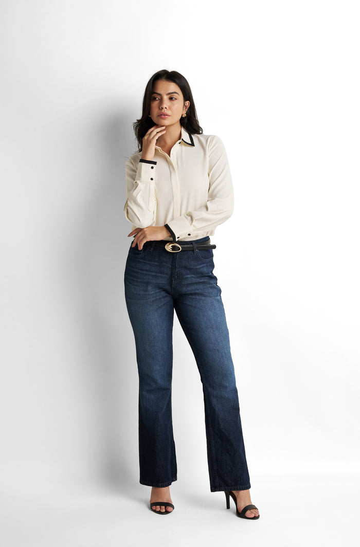Contrast-piped point-collar blouse