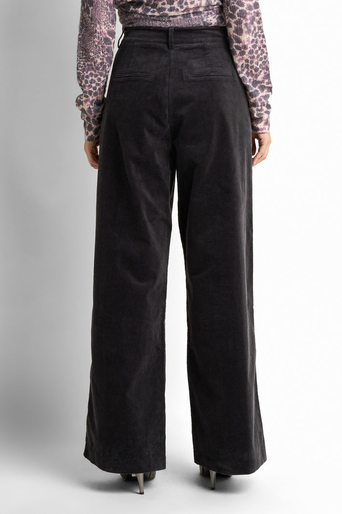Pleated corduroy wide-leg trousers