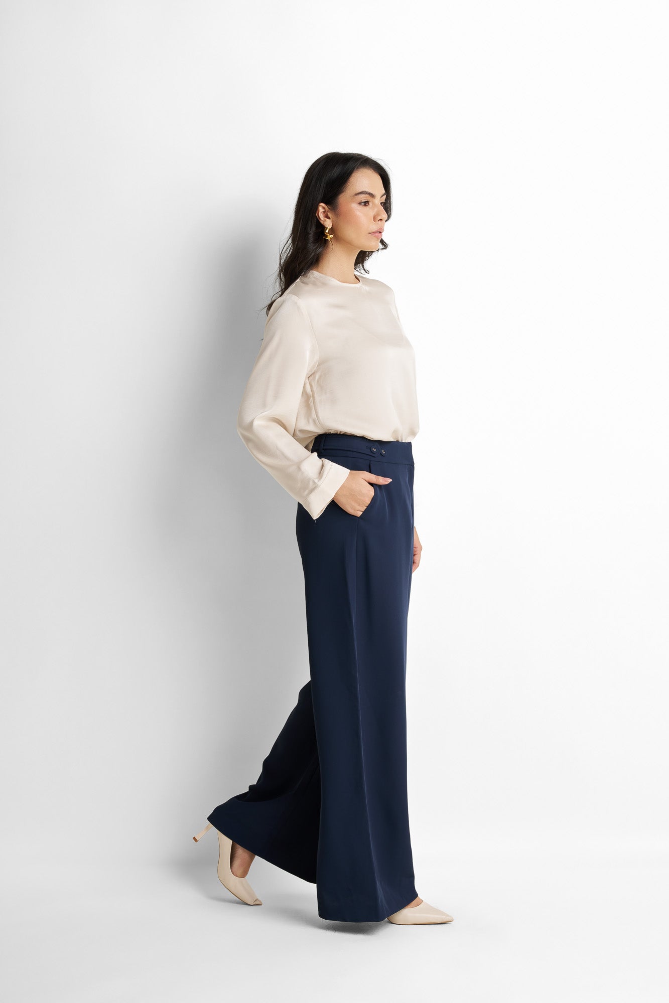 asymmetry button-up blouse, long sleeves