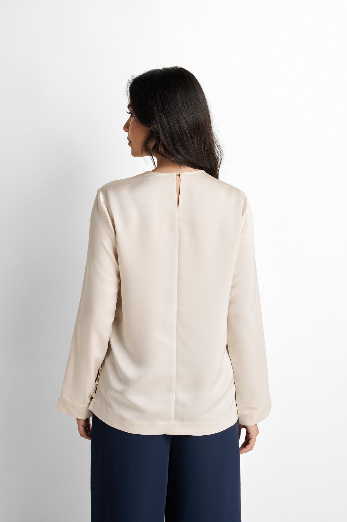 asymmetry button-up blouse, long sleeves