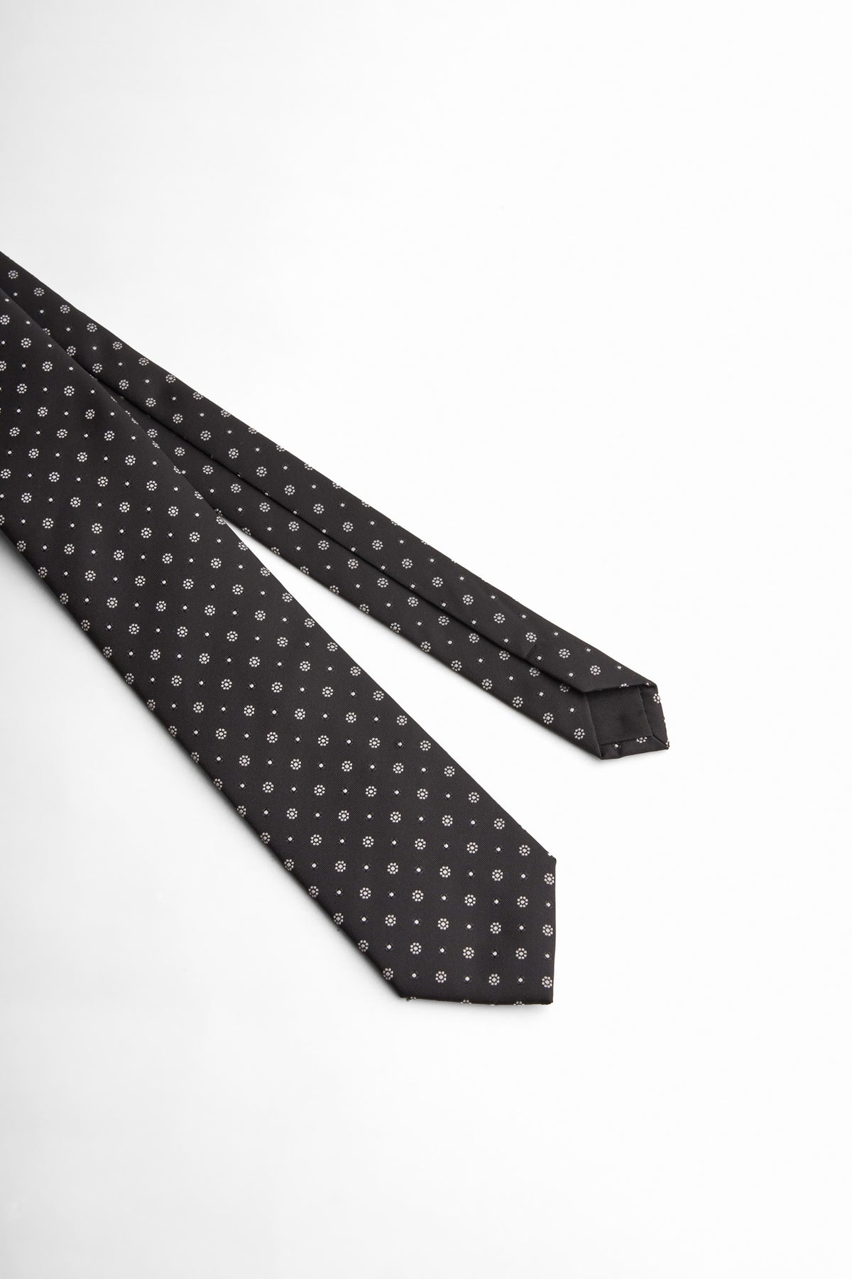 Black Circle Pattern Tie