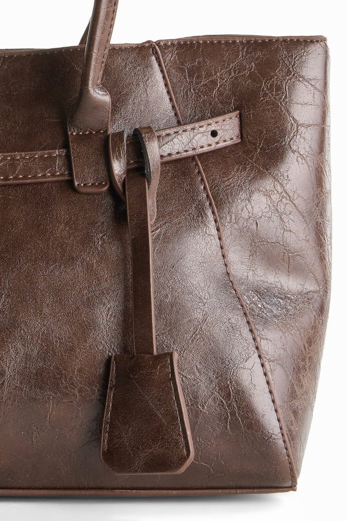 Strucured leather Tote bag