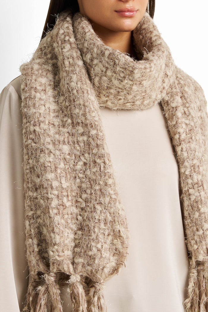 Textured knite scarf