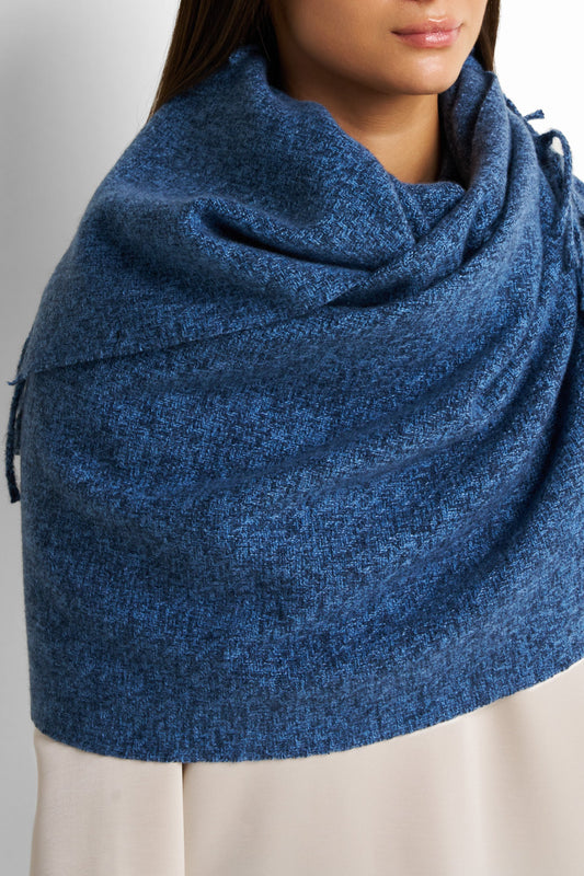 Soft knite Fringe Scarf