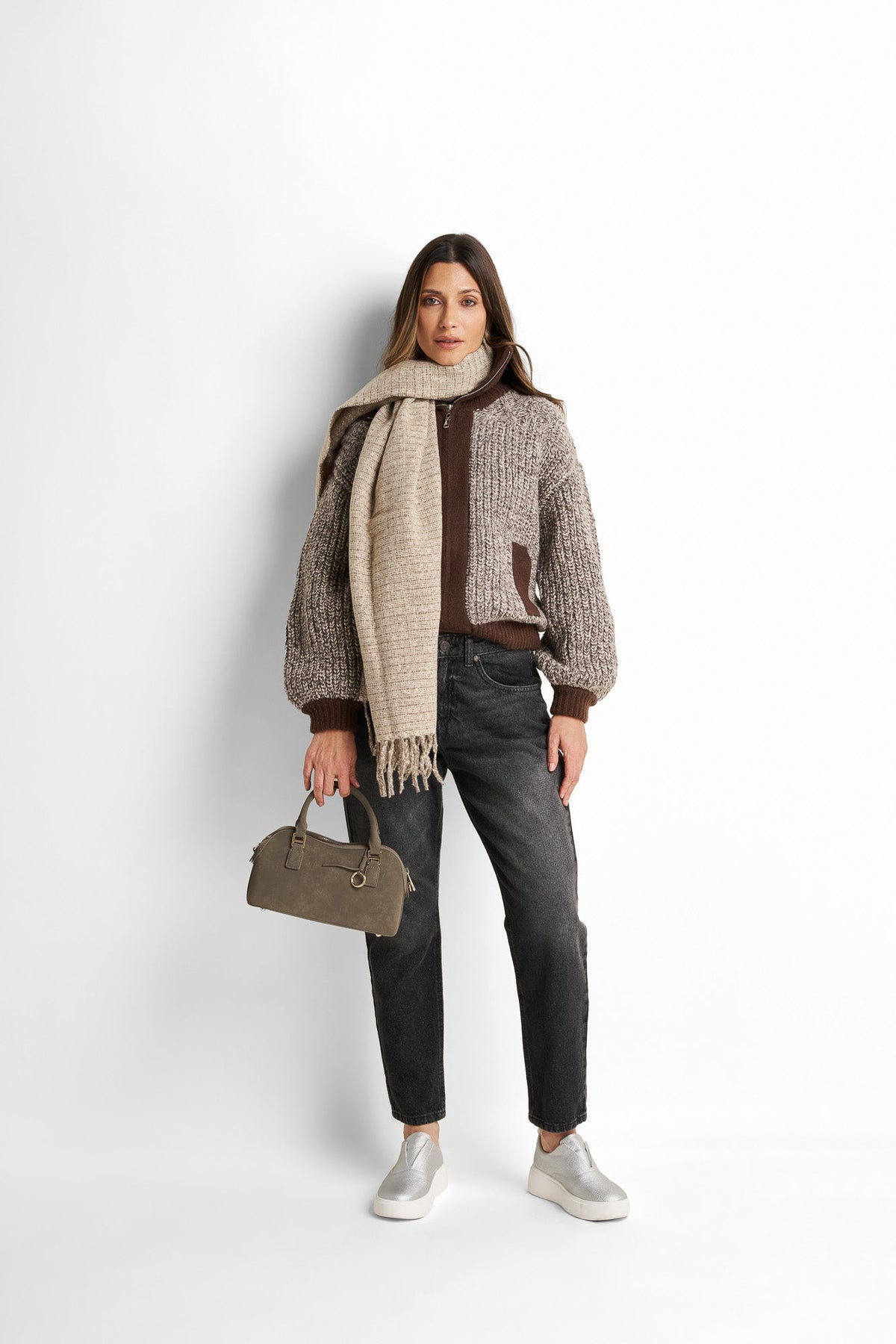 Soft knite Fringe Scarf