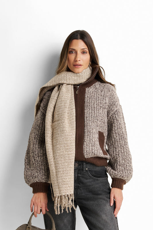 Soft knite Fringe Scarf