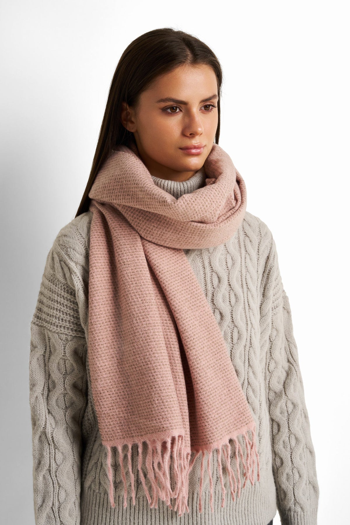 Soft fringed scarf