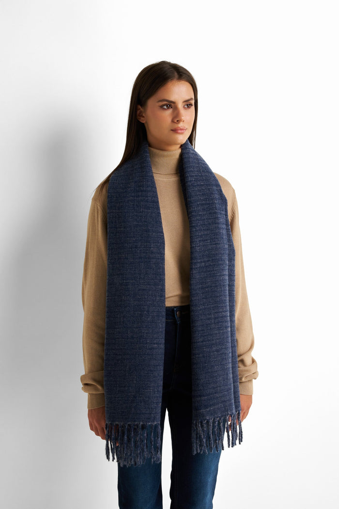 Textured knite scarf