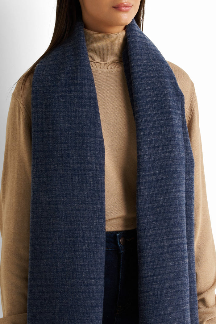 Textured knite scarf
