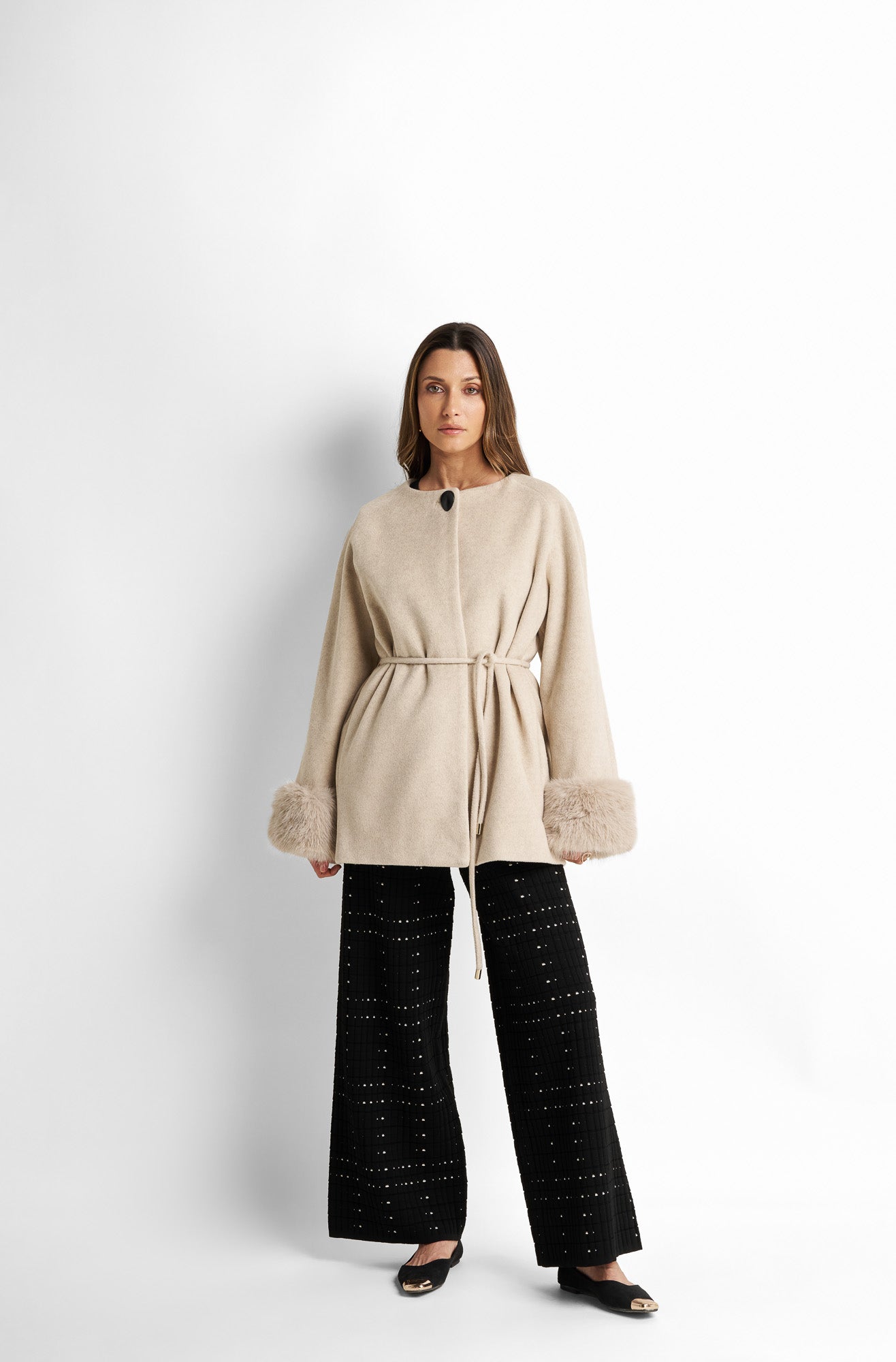 Long sleeved jacket with fur detail